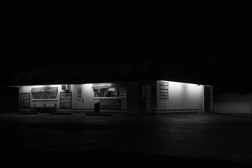 Taurus Flavors, a fast food restaurant, is a rare local business that stays open late in Dolton. Photo by Sebastián Hidalgo.